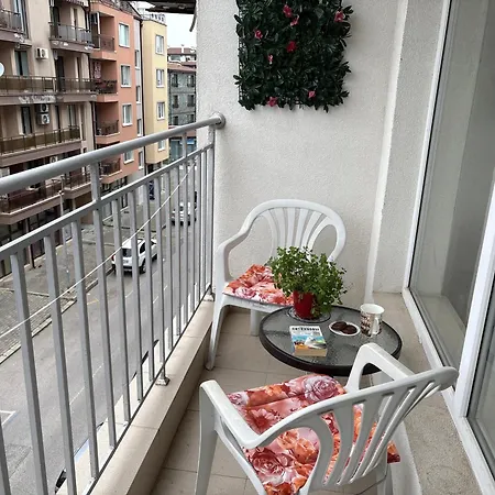 Aparthotel Krasi In Perla Complex Pomorie