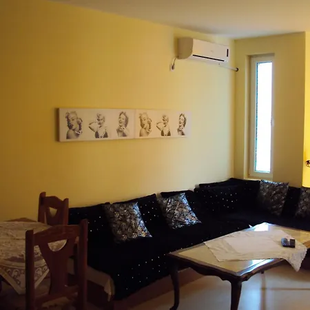 Hotel de apartamente Krasi In Perla Complex